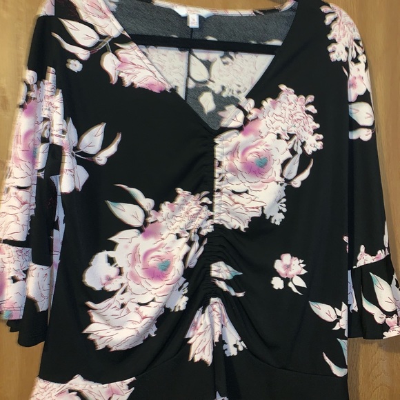 Candie's Black and Pink Floral Blouse - Picture 2 of 9